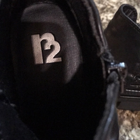 Black Boot / Bootie Ankle - Picture 4 of 5